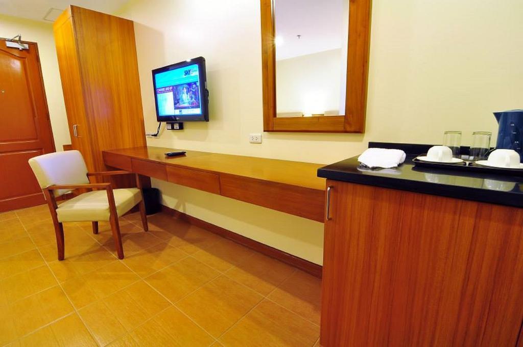 The Well Hotel Cebu Kültér fotó