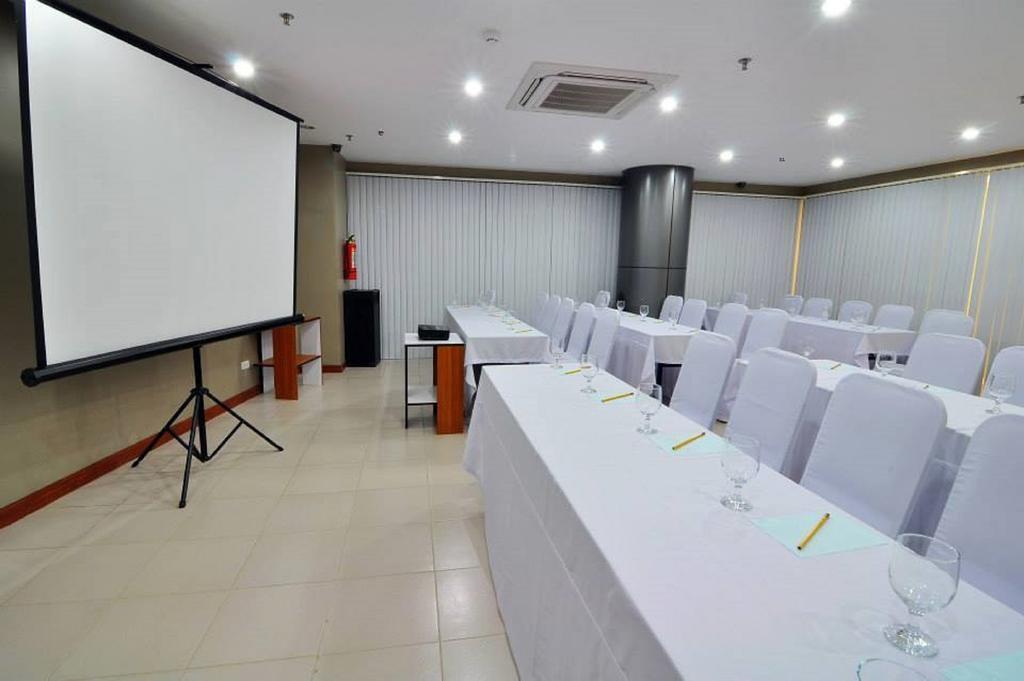 The Well Hotel Cebu Kültér fotó